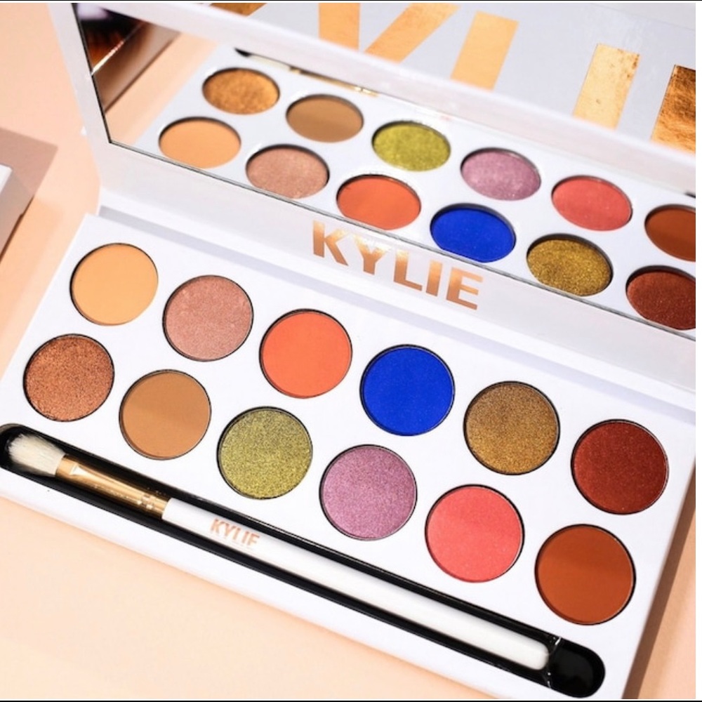 Kylie Cosmetics Royal Peach Palette